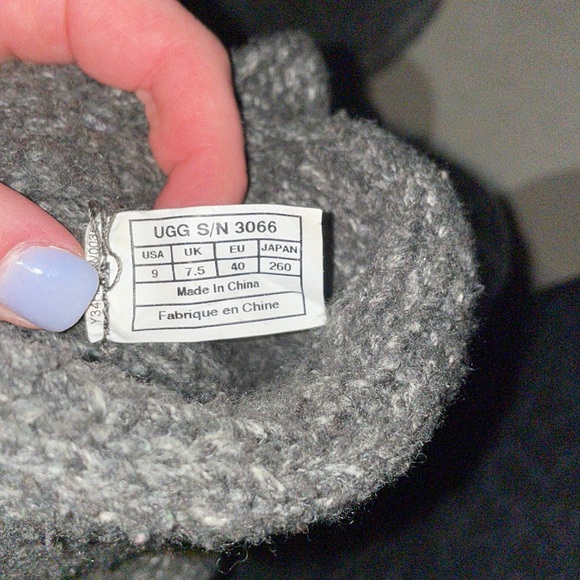 Women’s UGG boots - Picture 4 of 4